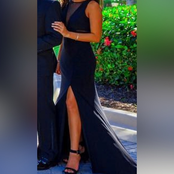 Dresses & Skirts - Occasion dress.